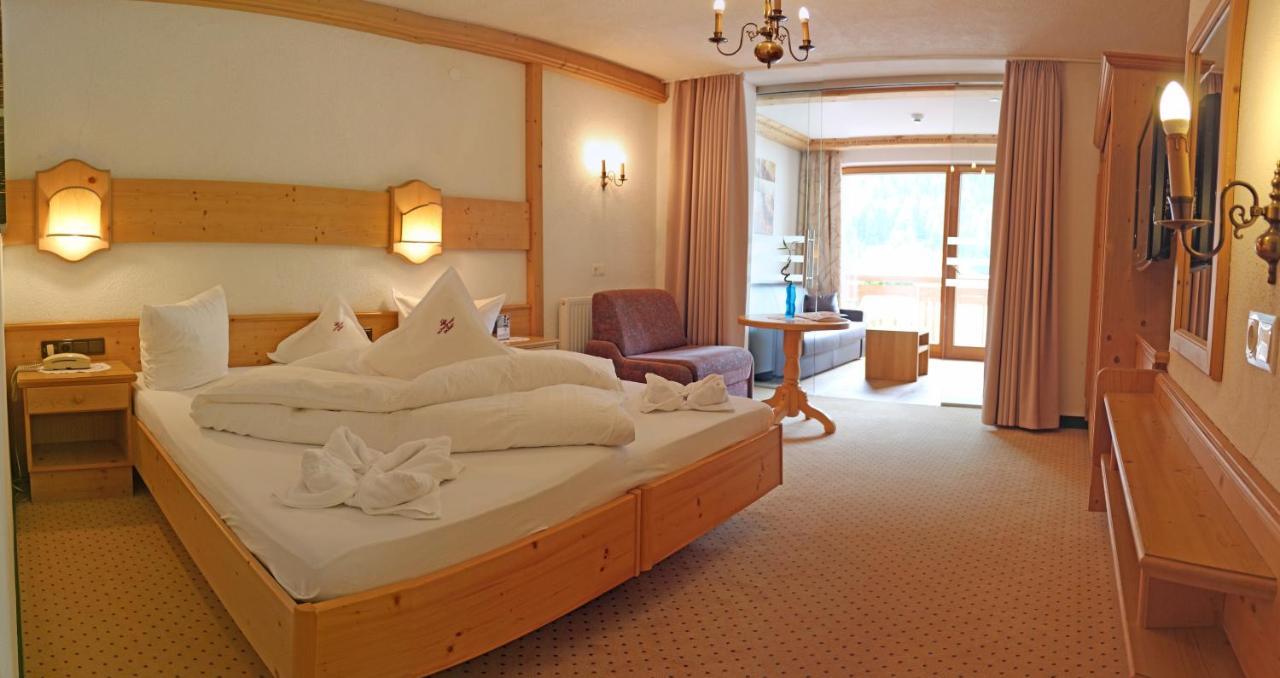 Hotel Schwarzer Adler Наудерс Екстериор снимка