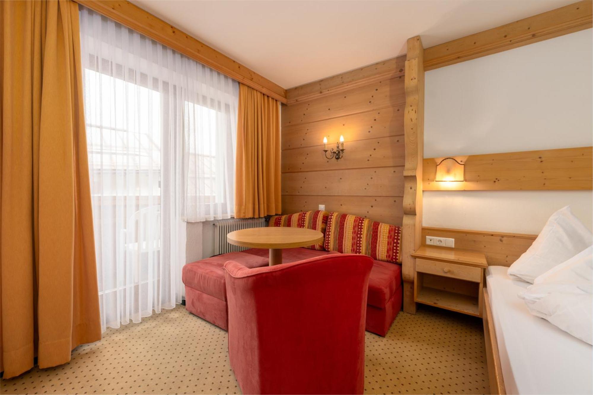 Hotel Schwarzer Adler Наудерс Екстериор снимка